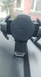 Telefoni hoidja autosse (2 foto / 6)