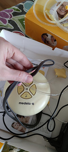 Medela Maxi Swing rinnapump, rinnahoidja !, lisapudelid jt (7 foto / 7)