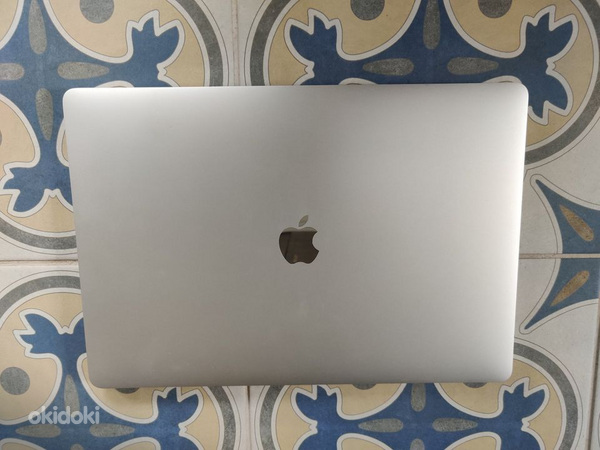 Apple Macbook Pro 16 ГБ, 250 ГБ, 15,4-дюймовый, 2019 г. (фото #1)