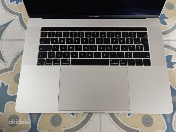 Apple Macbook Pro 16GB, 250GB, 15,4-inch, 2019 (foto #2)