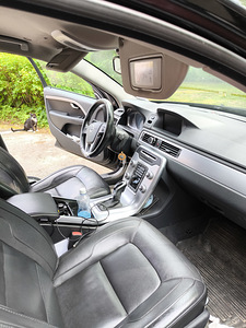 Volvo V70. 2016 (11 foto / 12)