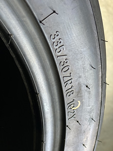 Toyo Proxes R888 335/30 ZR18 (2 foto / 2)