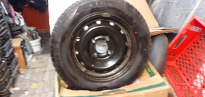 Velg rehviga Peugeot - Michelin 155/70/R13 (2 foto / 2)
