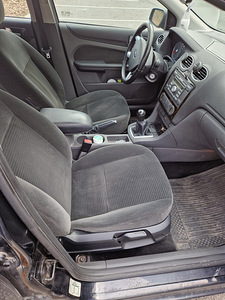 Müüa ford focus Ghia (3 foto / 12)