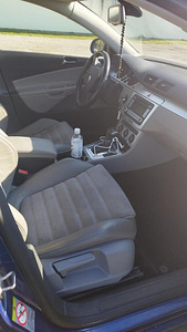 Volkswagen Passat 2.0FSI 2007 (2 foto / 10)