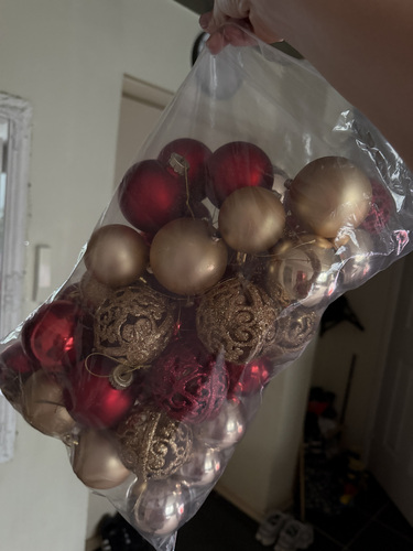 Новогодние игрушки.