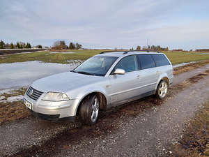 Volkswagen Passat (1 foto / 5)