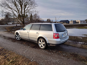 Volkswagen Passat (3 foto / 5)