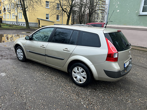 Аренда автомобилей (6 фото из 8)