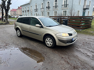 Аренда автомобилей (3 фото из 8)