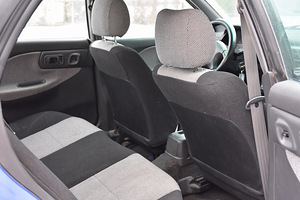 Subaru Impreza 2.0, 85kw (7 foto / 7)