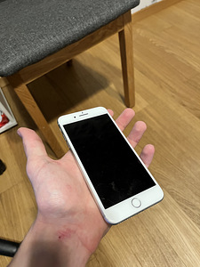 Apple iPhone 8 Plus 256 ГБ (2 фото из 5)