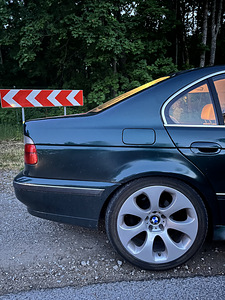 1998 BMW 523i 125kW (7 foto / 8)