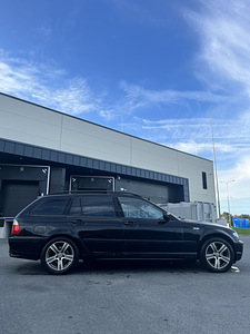 2003 BMW 318i 2.0 105kW (5 foto / 10)