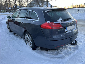 Opel Insignia (2 фото из 8)