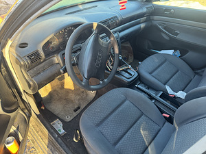 Audi a4 varuosadeks (5 foto / 7)