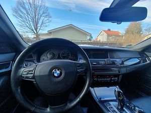 BMW 530 Xdrive (5 foto / 9)