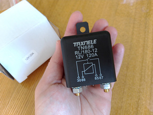 Relee 12V 120A (1 foto / 3)