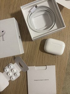 Airpods pro 2 (2 фото из 3)