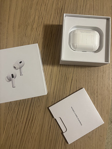 Airpods pro 2 (3 фото из 3)