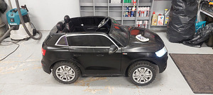 Müüa 180w laste elektriauto Audi Q5, nelivedu (5 foto / 7)