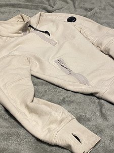 C.p company (3 фото из 5)