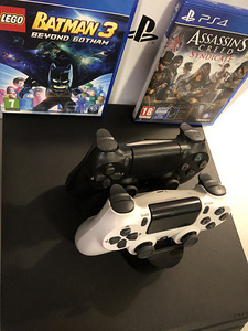 PlayStation 4 pro 1 ТБ (3 фото из 4)