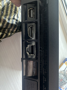 PlayStation slim 1 tb (4 foto / 4)