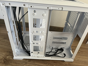 Продам корпус Dark Flash c305 (3 фото из 5)