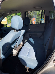Mazda 2 1.4 бензин автомат (7 фото из 9)