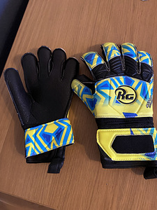 Jalgpalli väravani kindad/ soccer goalie gloves (3 foto / 3)