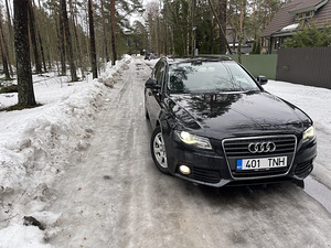 AUDI A4 AVANT (4 фото из 5)