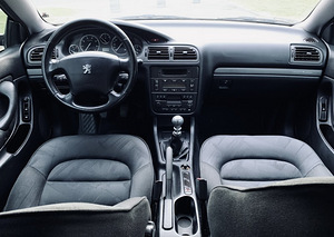 Peugeot 406 Coupe Pininfarina (8 foto / 13)