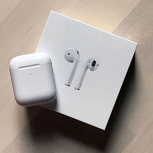 White 2nd Generation Wireless Apple Airpods (only KEYS +usb)