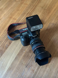 Фотоаппарат Canon EOS 20D & Объектив EF 24-105мм & Вспышка