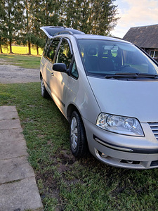 VW SHARAN (2 фото из 5)