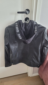 Куртка Guess (2 фото из 3)