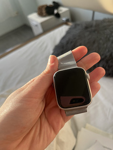 Продам часы Apple Watch 