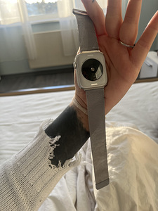 Müüa Apple Watch (2 foto / 4)
