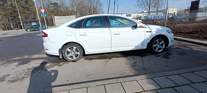 Ford Mondeo (8 foto / 10)