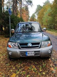 Mitsubishi Pajero 2003 (2 foto / 3)