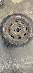 Müüa talvised naelrehvid velgedel, Pirelli 185/65/R15 (4 foto / 6)