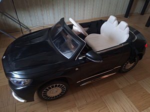 Мercedes maybach (5 фото из 5)