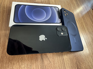 iPhone 12 Black (128 GB) Aku 80% (4 foto / 8)