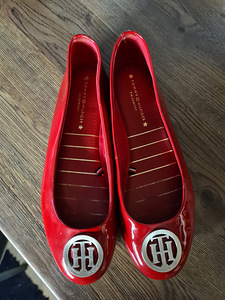 Tommy Hilfiger, 39,nahk (1 foto / 3)