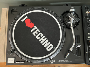 Technics SL-1210MK2 (paar) (4 foto / 6)