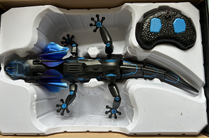Игрушка на пульте Lizardbot (4 фото из 5)