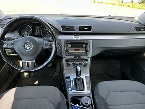 Volkswagen Passat 1.4 LPG 118kW (12 foto / 15)