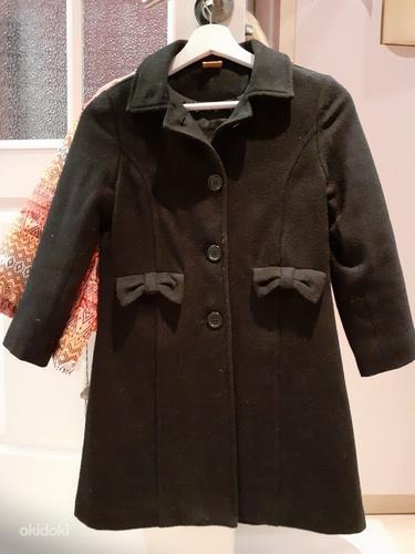 Продам пальто для девочки р. 128 (фото #3)