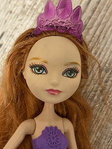 Nukk Ever After High Holly (3 foto / 3)